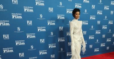 تيانا تايلور بفستان كوتور منحوت بتوقيع سعودي - الصورة من العلامة