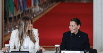 الأميرة للا حسناء تتألق بلوك كلاسيكي أنيق في البيت الأبيض