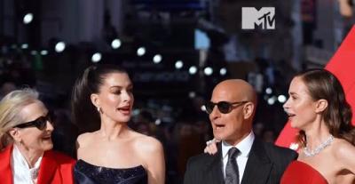 اطلالات آن هاثاواي وميريل ستريب واميلي بلانت في لندن 