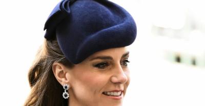 كيت ميدلتون بإطلالة ملكية من جيفنشي تحمل رمزية خاصةكيت ميدلتون بإطلالة ملكية من جيفنشي تحمل رمزية خاصة