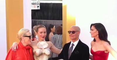 آن هاثاواي وميريل ستريب وغيرهن بإطلالات ساحرة في نيويورك 