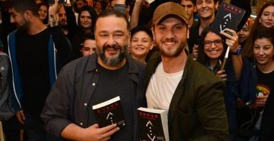 جوكهان هورزوم مع أركان كولشاك كوستنديل أحد نجوم مسلسل الحفرة