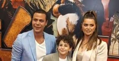 محمد إمام ويسرا اللوزي من عرض فيلم صقر وكناريا