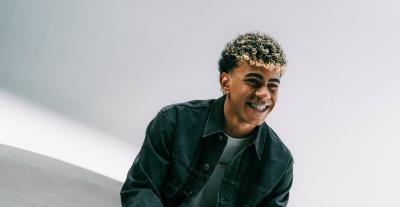 بعد التتويج بالمونديال..لامين يامال نجم حملة American Eagle - الصورة من انستغرام American Eagle