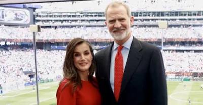 الملكة ليتيزيا بأناقة كلاسيكية بالأحمر في نهائي كأس العالم - الصورة من انستغرام Queen Letizia Fashion Style  