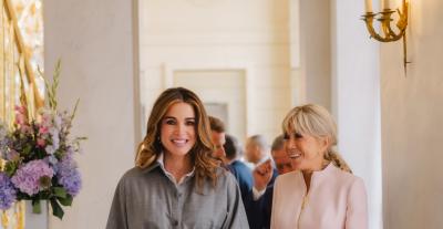 الملكة رانيا وبريجيت ماكرون: أناقة دبلوماسية في قصر الإليزيه