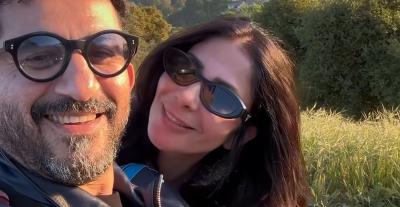 منى زكي و أحمد حلمي يردان بالوثائق القانونية على جدل أخبار الحجز على أموالها 