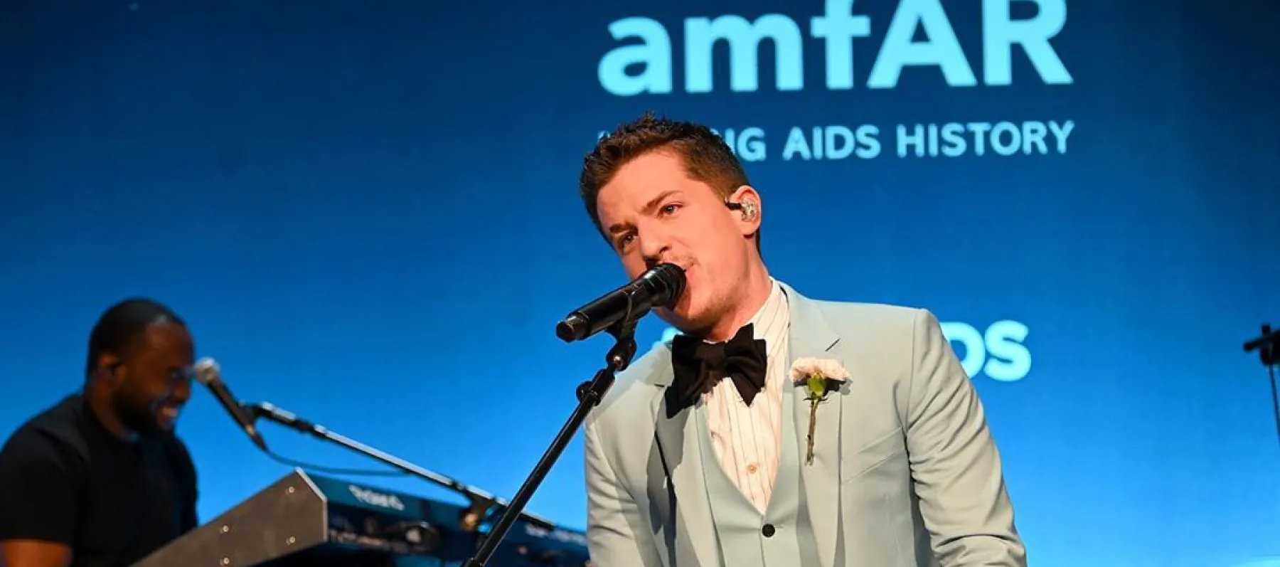 أمفار يحقق مليون و400 ألف دولار - إنستغرام @amfar