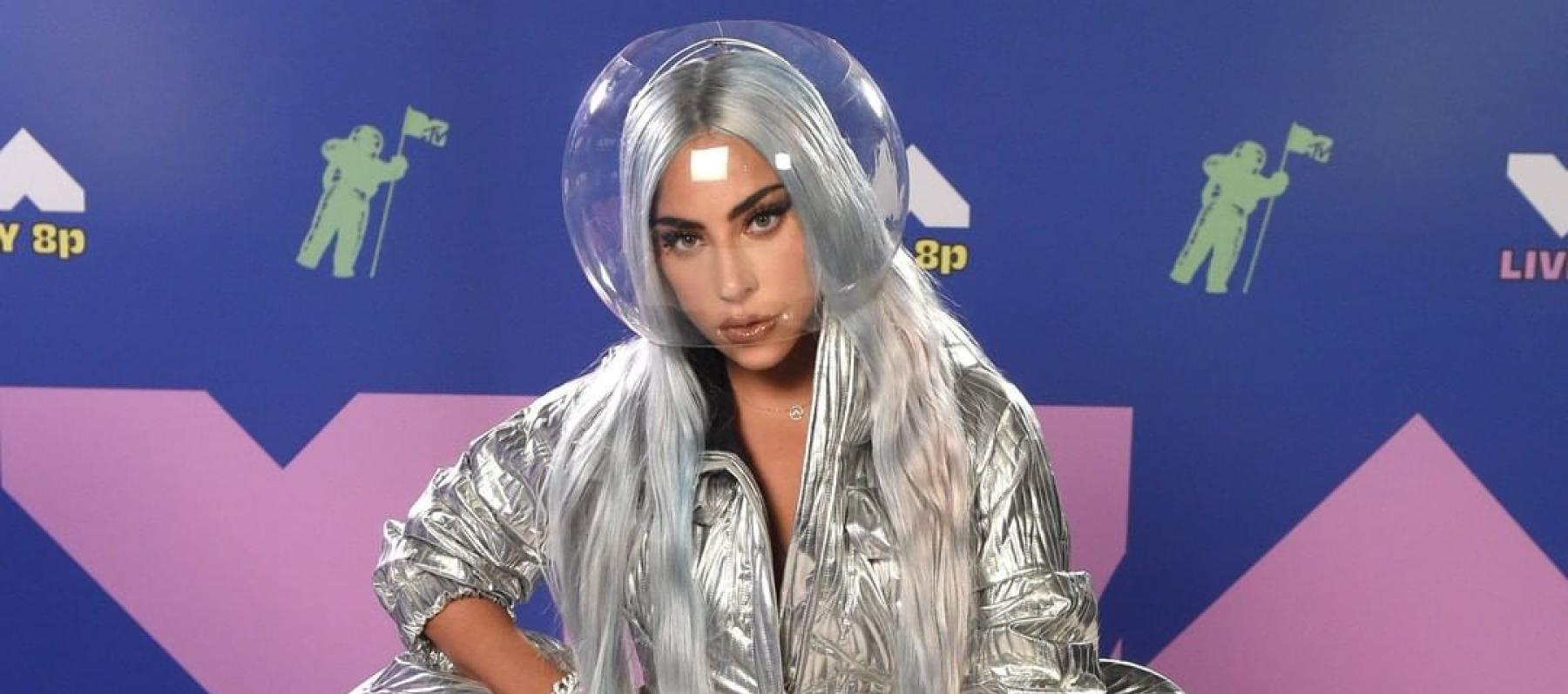 ليدي غاغا في حفل توزيع جوائز MTV VMAs  -انستغرام @vmas