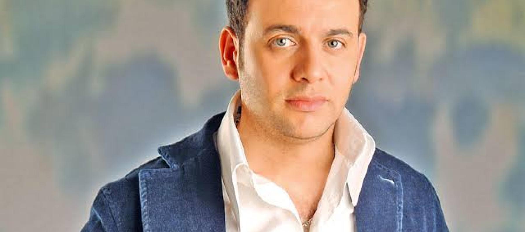 مصطفى قمر 