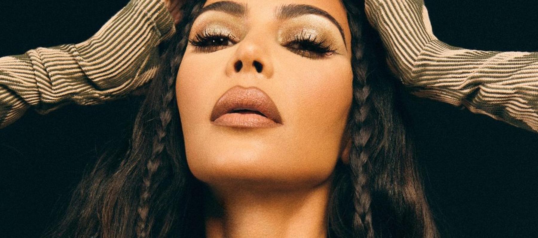 كيم كارداشيان- انستغرام @kkwbeauty