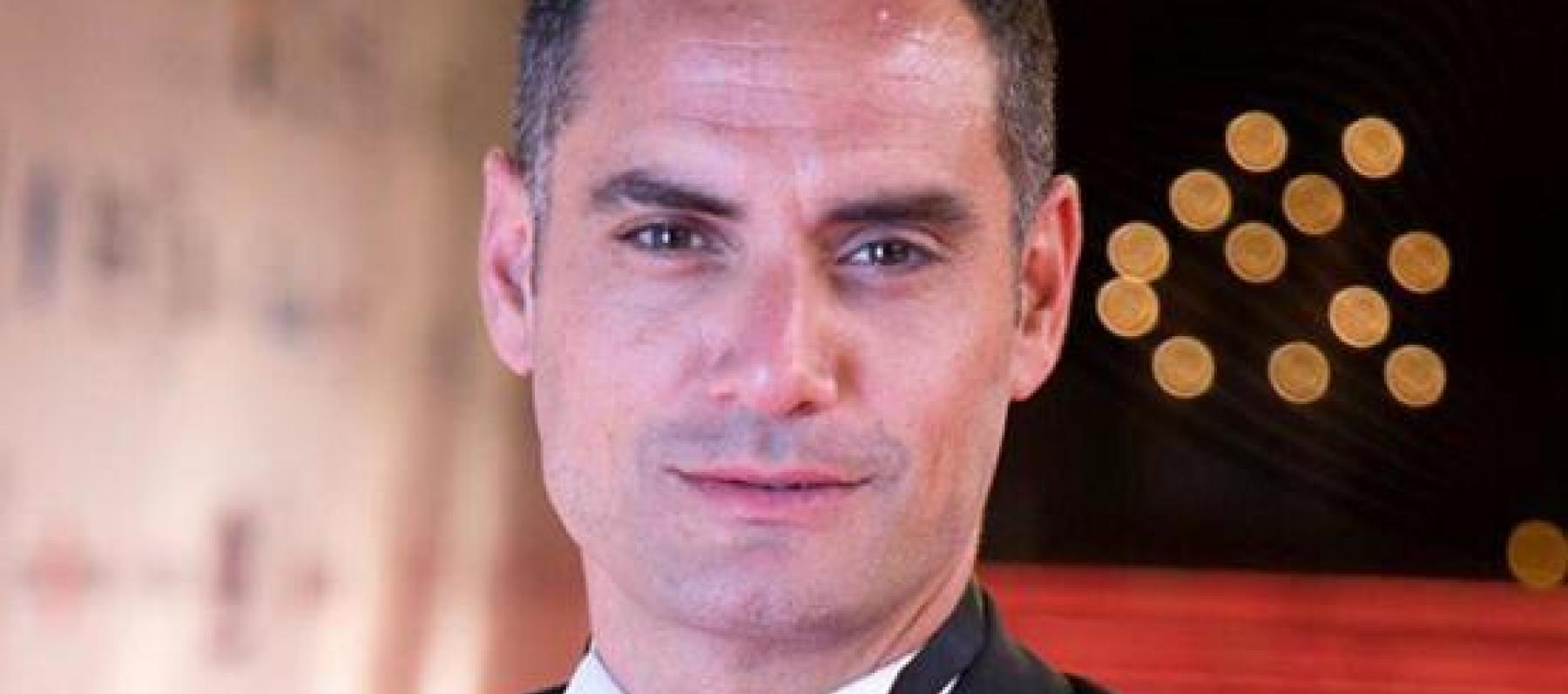 أيمن قيسوني يرد على منتقديه
