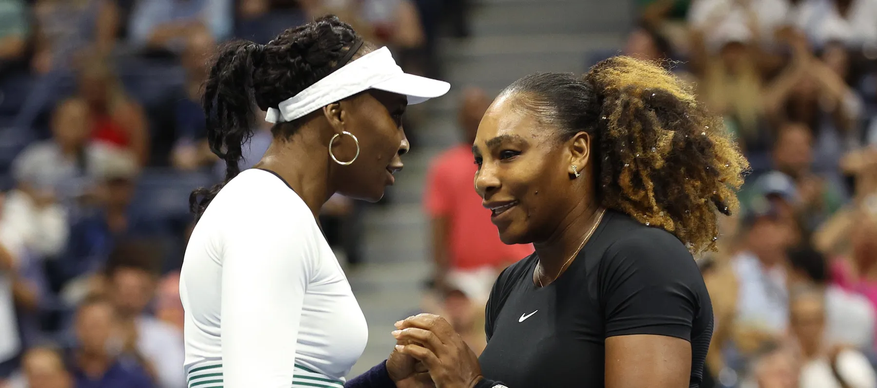 سيرينا ويليامز وأختها فينوس ويليامز- تويتر @usopen