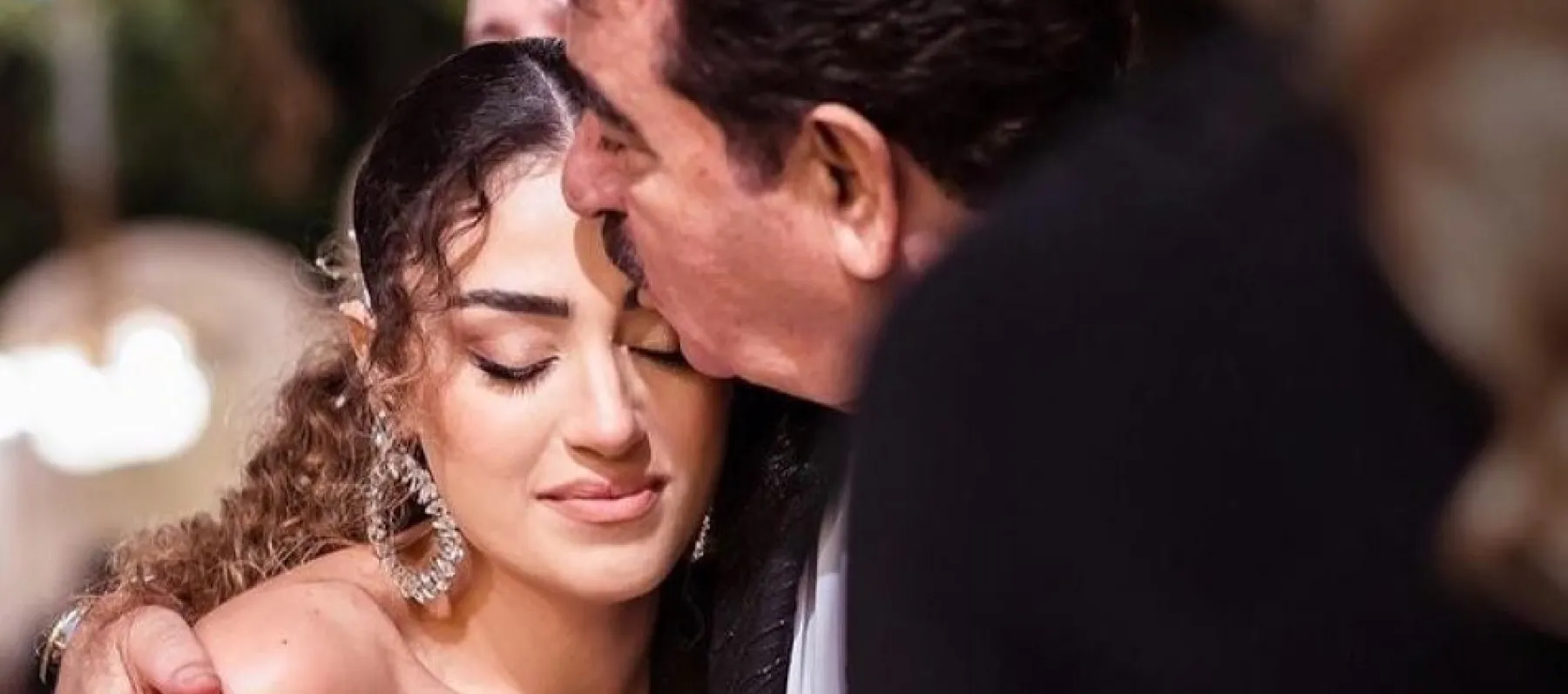 إبراهيم تاتليسيس من زفاف ابنته ديلان - الصورة من تويتر