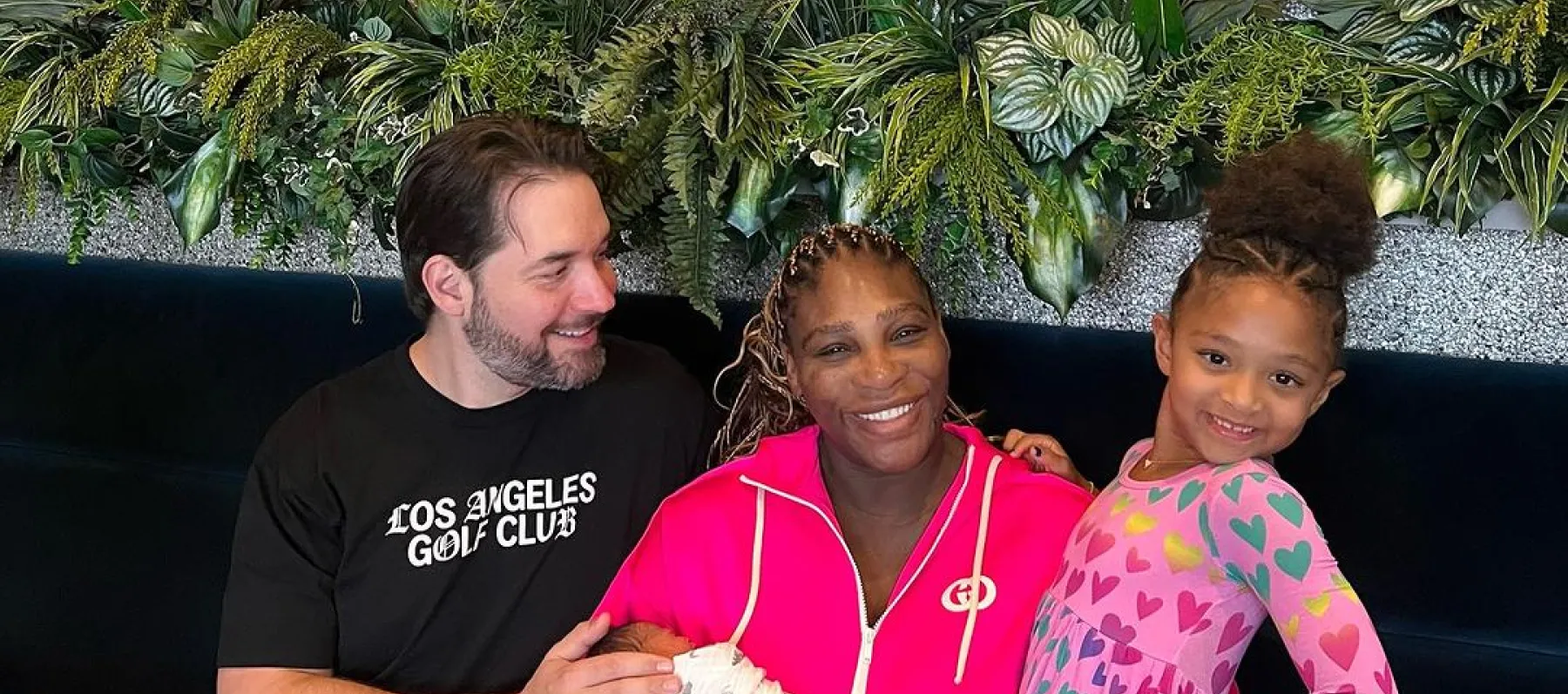 سيرينا ويليامز مع عائلتها - صورة من حساب Alexis Ohanian Sr على  انستقرام