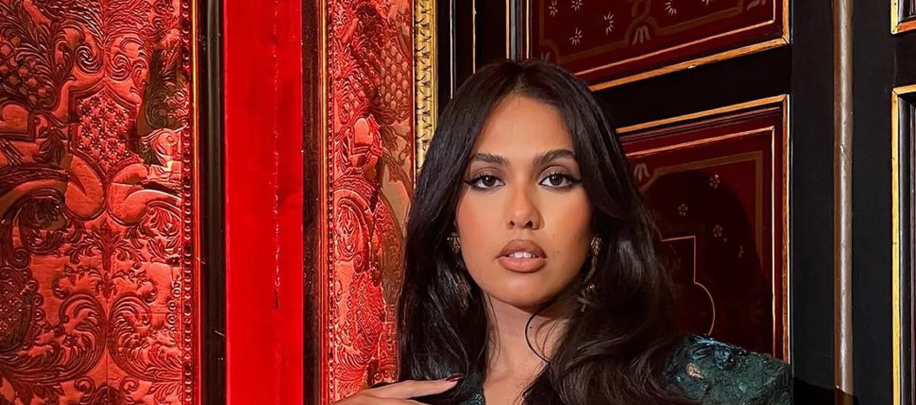 منال