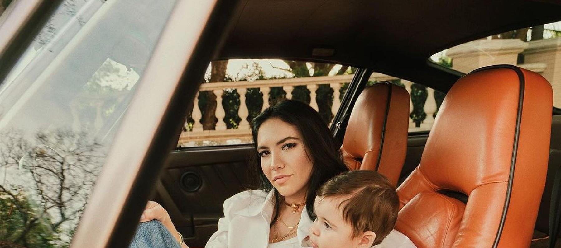 نور الفلاح وابنها رومان - صورة من Vogue Arabia