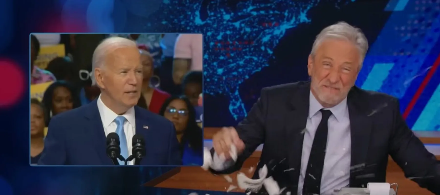 جون ستيوارت Jon Stewart خلال حلقة The Daily Show 