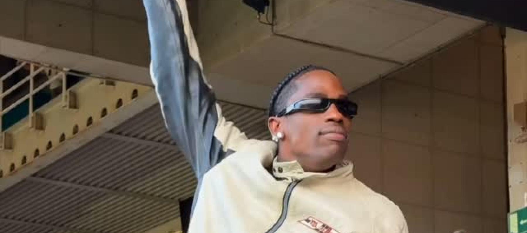 ترافيس سكوت Travis Scott في الكلاسيكو بين برشلونة وريال مدريد