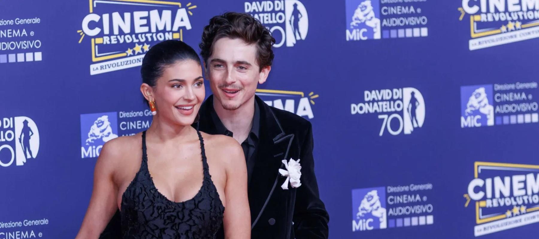  كايلي جينر Kylie Jenner وتيموثي شالاميت Timothee Chalamet -  حفل جوائز دافيد دي دوناتيلو David Di Donatello Awards