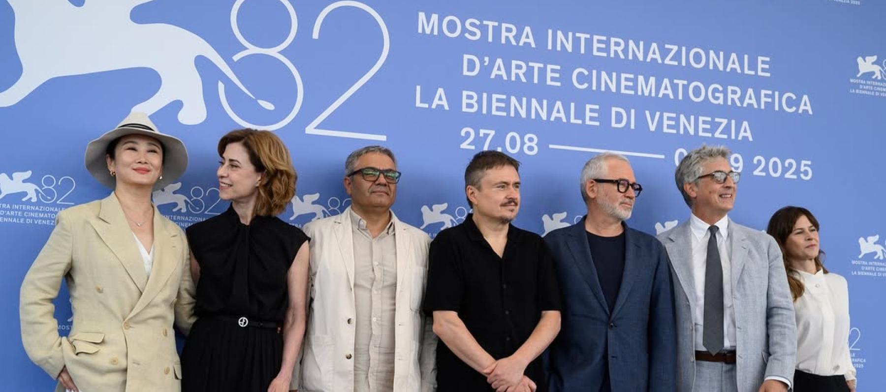 أعضاء لجان تحكيم مهرجان فينيسيا السينمائي 2025 - مصدر من انستغرام