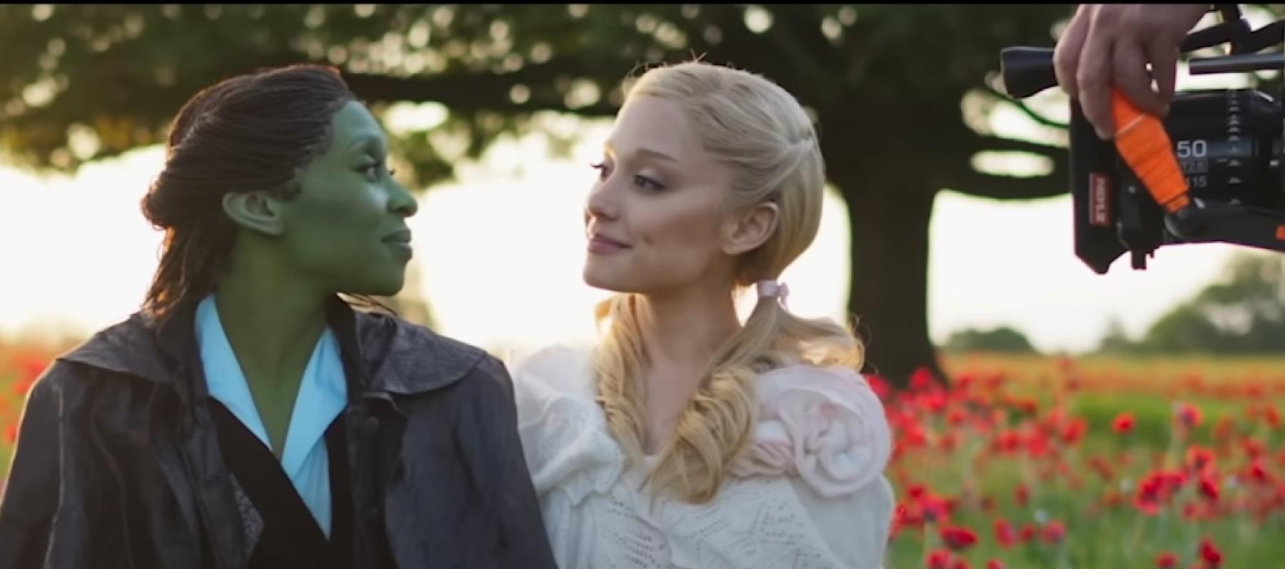 أريانا غراندي و سينثيا إريفو تكشفان كواليس Wicked: For Good