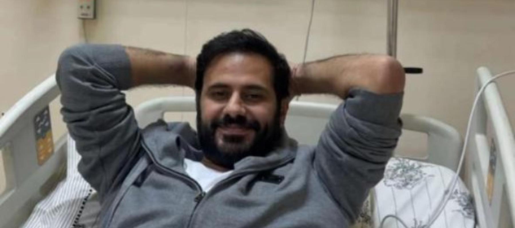 عبدالله بوشهري و صورة من المستشفى