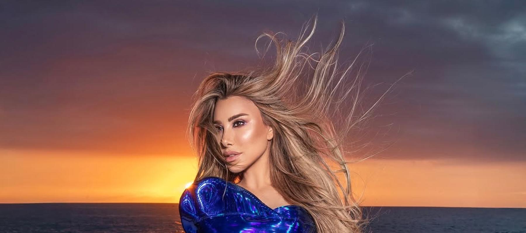 نجوى كرم بالأزرق الميتاليكي بفستان منحوت من نيكولا جبران - الصورة من انستغرام نجوى كرم بعدسة محمد سيف