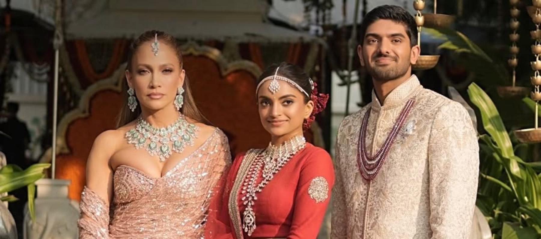 جينيفر لوبيز -  نيترا مانتينا - فامسي غاديراجو 