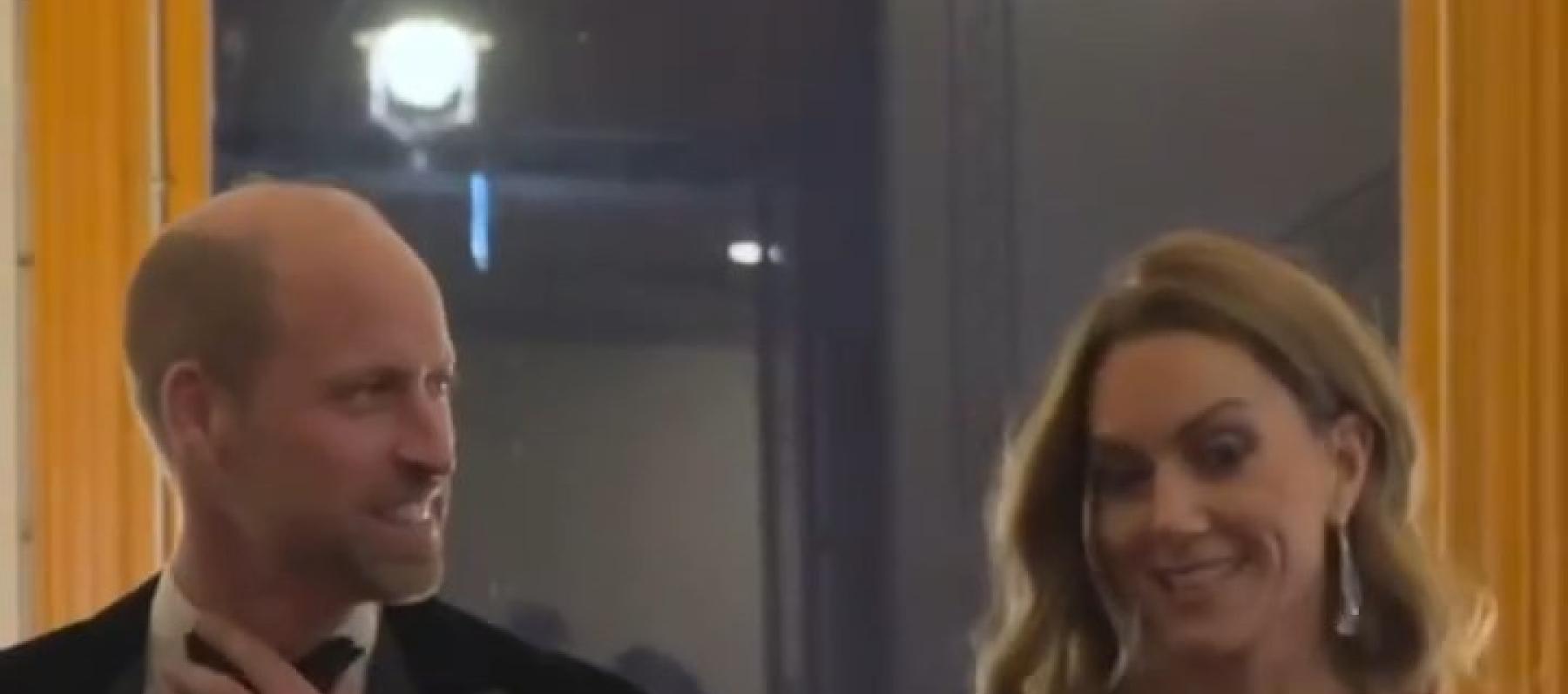 كيت ميدلتون بفستان زمردي من Talbot Runhof وأقرط من كارتييه