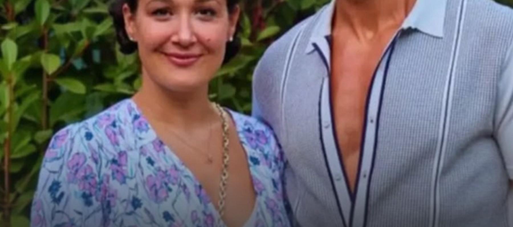 باريش أردوتش برفقة زوجته في قمة بريدج بأبوظبي - صورة معدلة