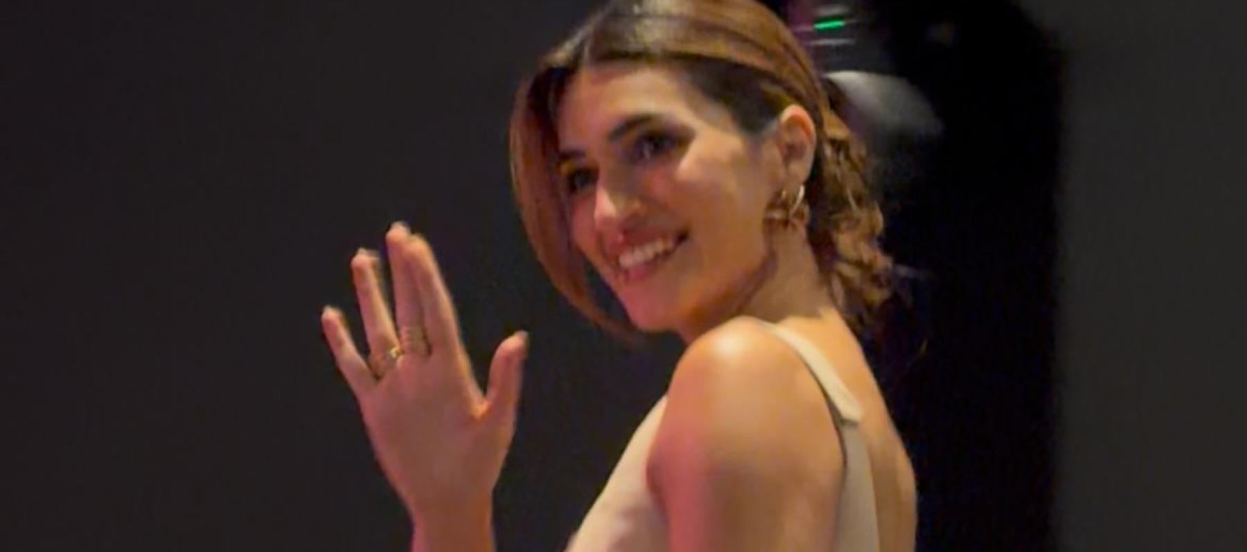 كريتي سانون