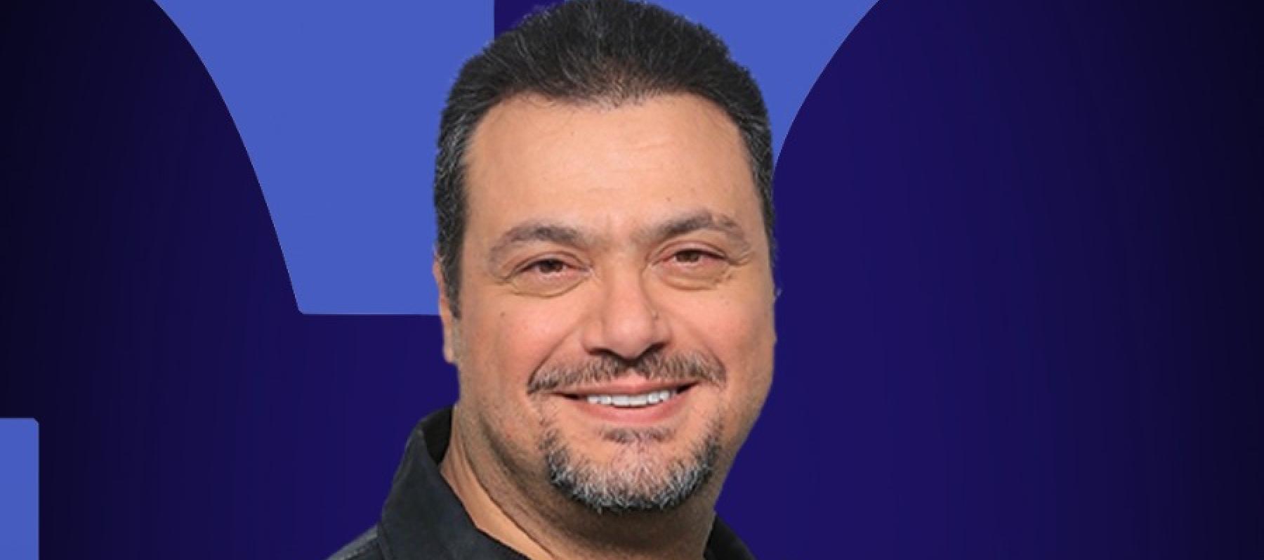 مراد مكرم  - صورة معدلة من السوشيال ميديا