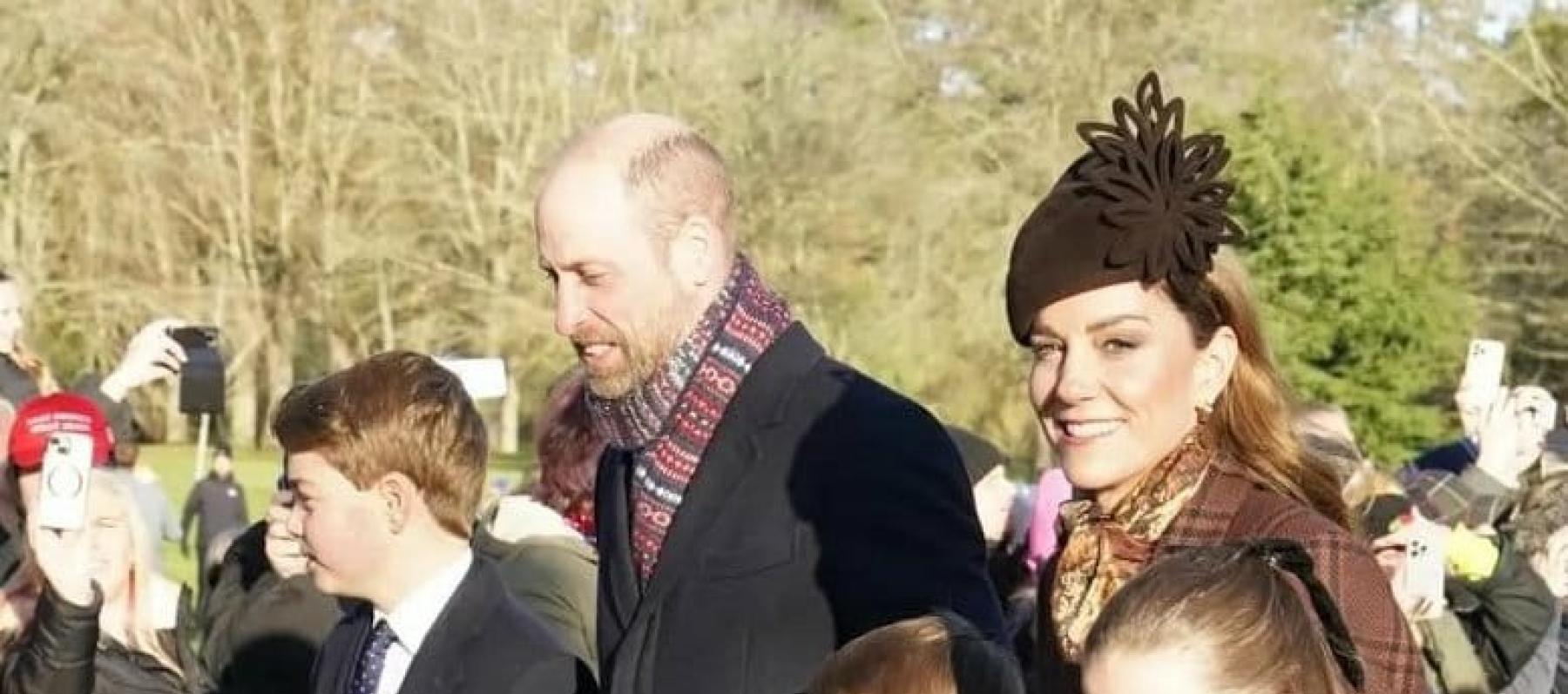  كيت ميدلتون مع عائلتها