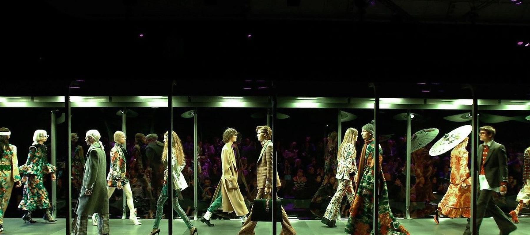 أسبوع مسقط للأزياء 2026: حوار ثقافي بين التراث والمستقبل