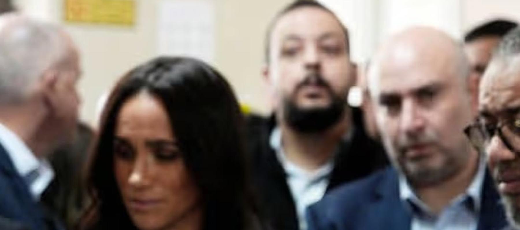 ميغان ماركل تمزج زارا و شانيل بأناقة راقية في عمّان