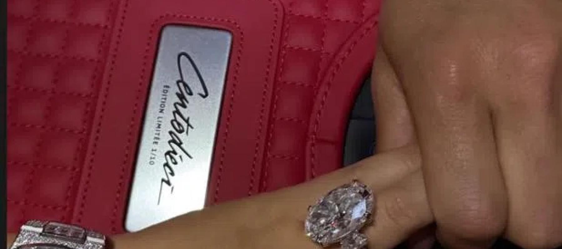 كل الأنظار على رونالدو وجورجينا وساعاتهما الماسية الفاخرة