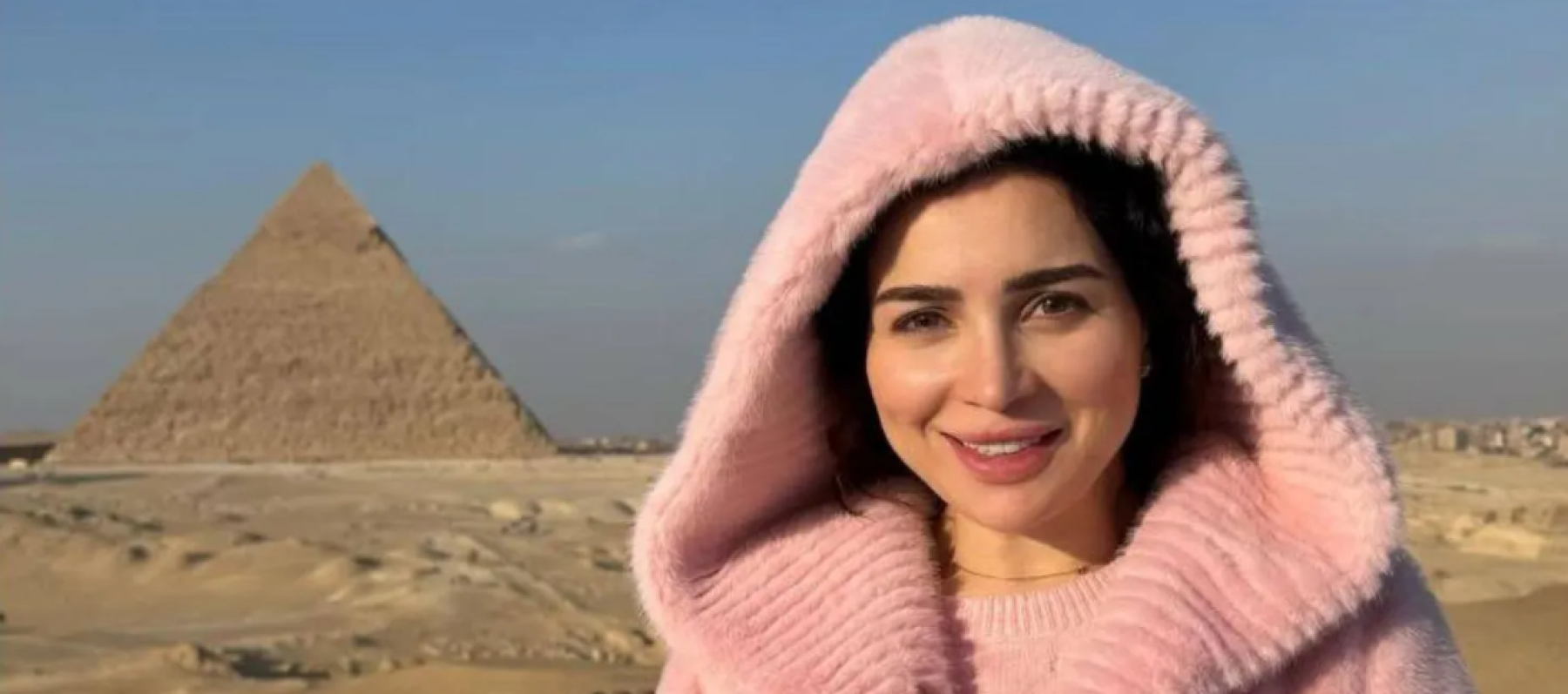 مي عز الدين من انستقرام