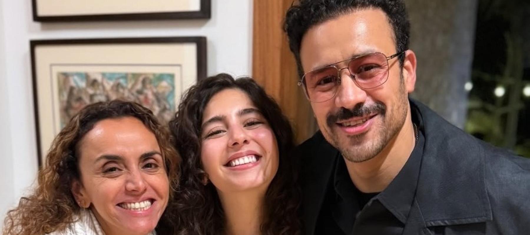 مايان السيد تتوسط أحمد داود و علا رشدي 