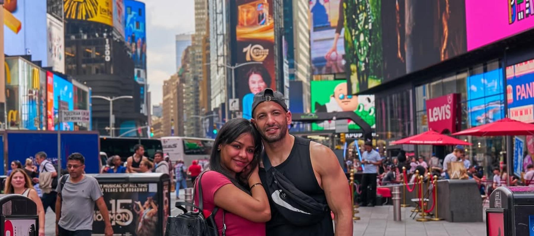 أسماء أبو اليزيد وزوجها