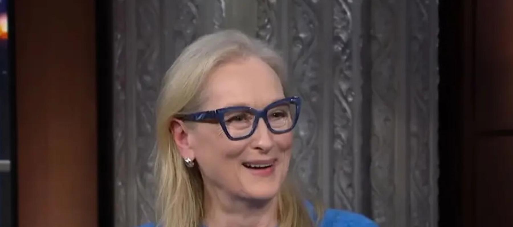 ميريل ستريب تعيد إحياء أسطورة الـ Cerulean Blue بإطلالة ذكية