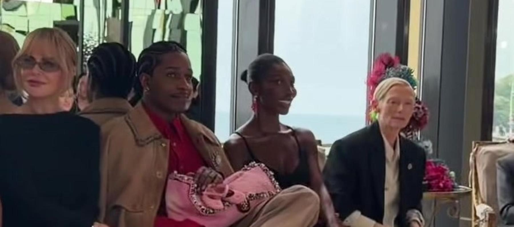 تارا عماد ونيكول كيدمان وغيرهن.. في عرض شانيل كروز 2026  