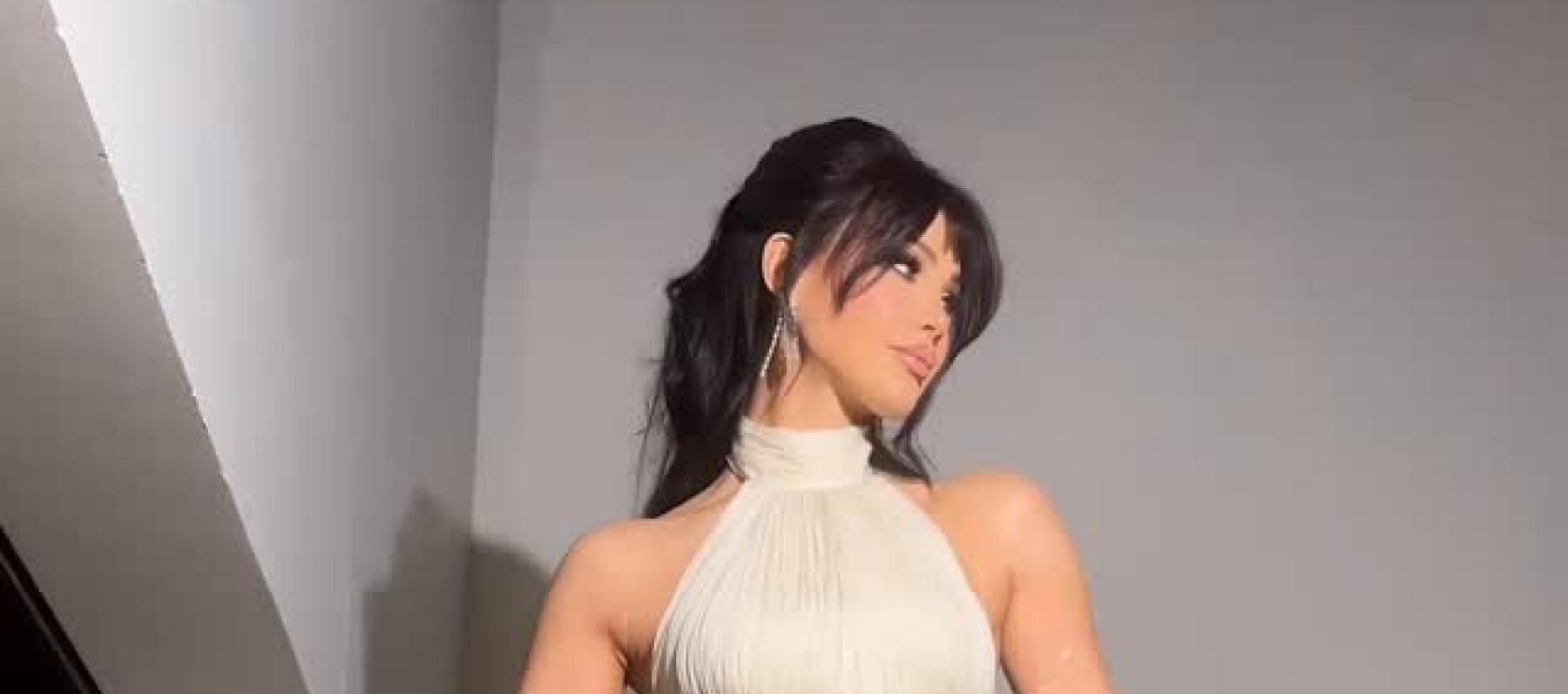 أميمة طالب بإطلالة لامعة تجمع الجرأة والرقي بأسلوب متجدد