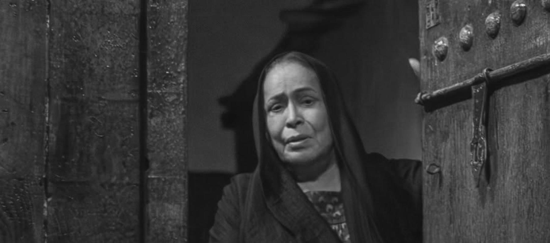 حياة الفهد تُوارى الثرى في الكويت بحضور فني وجنازة مهيبة