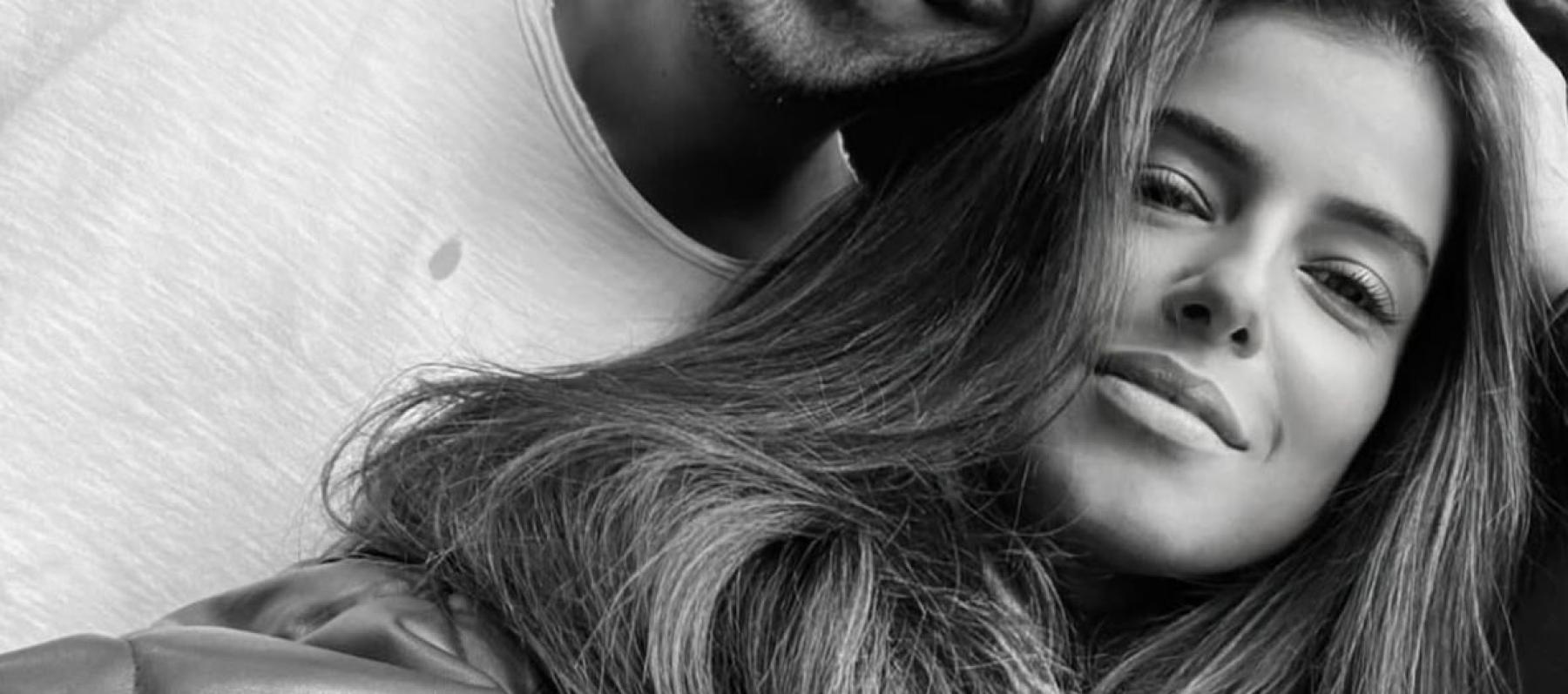  مريم عامر منيب وخطيبها - صورة من إنستغرام