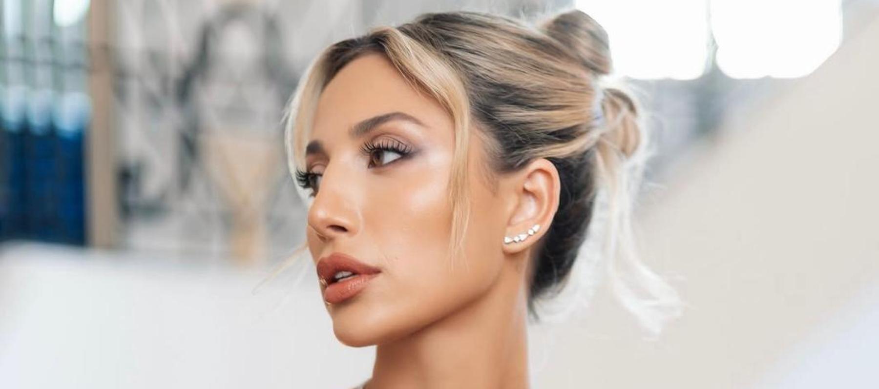 موديل روز
