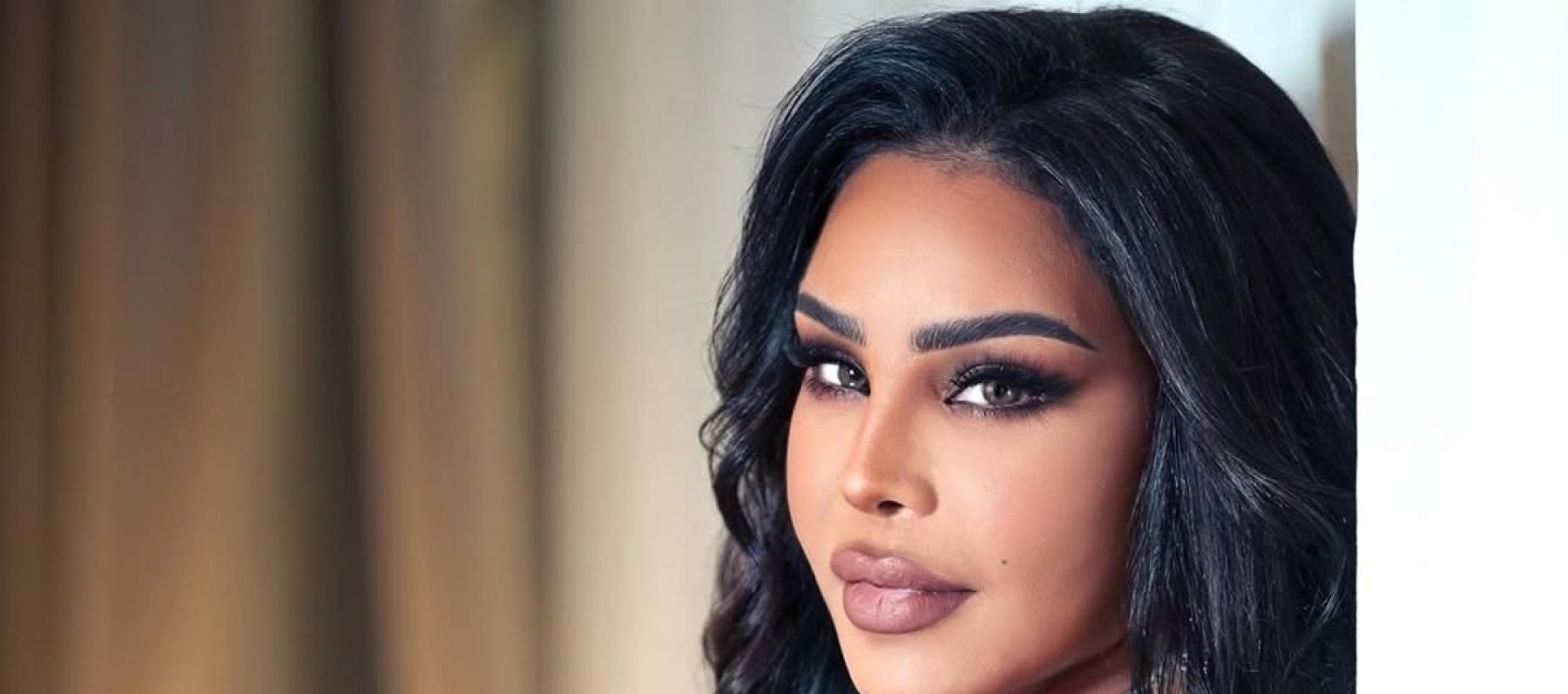 أحلام بفستان بيج بتطريزات كريستالية من زهير مراد