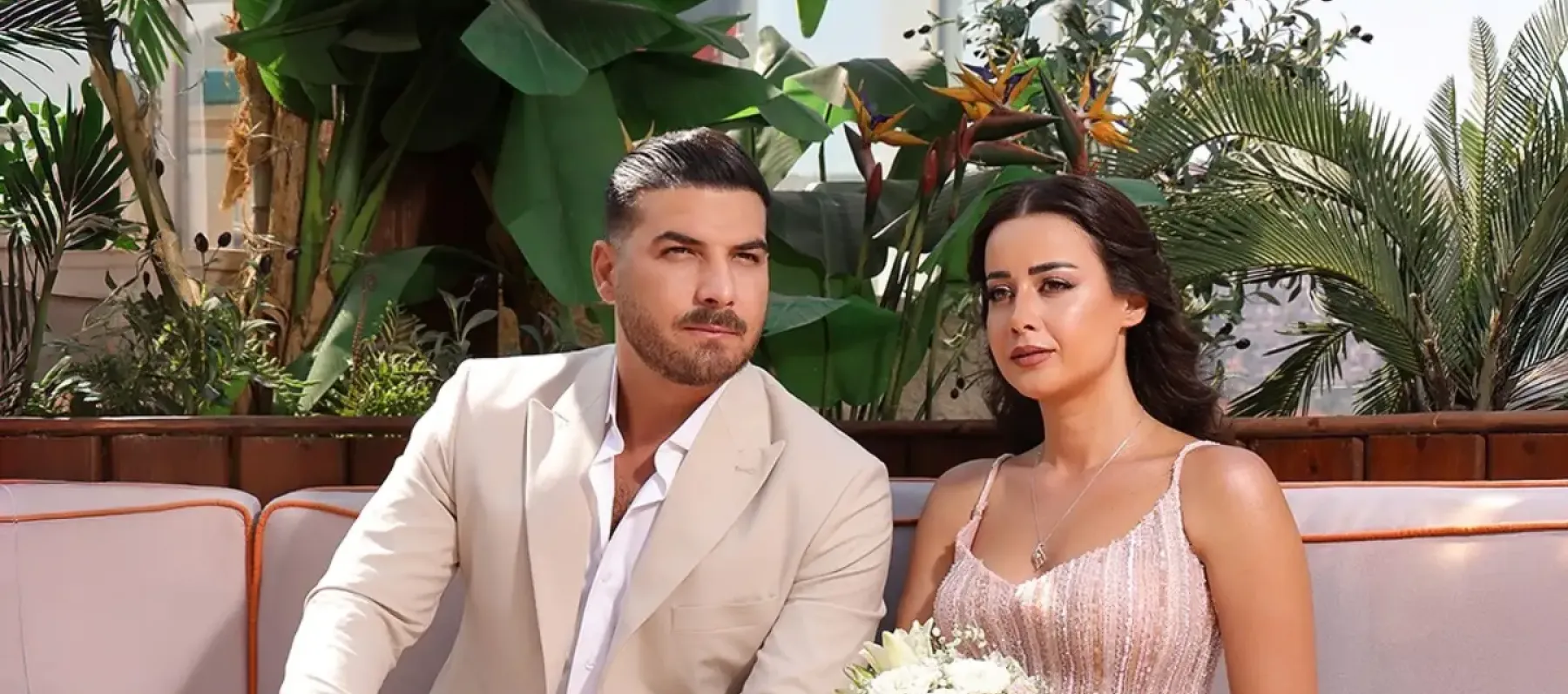 خطوبة حسن خليل وروعة السعدي... إطلالات رومانسية متناغمة  - الصورة بعدسة مهند صادق