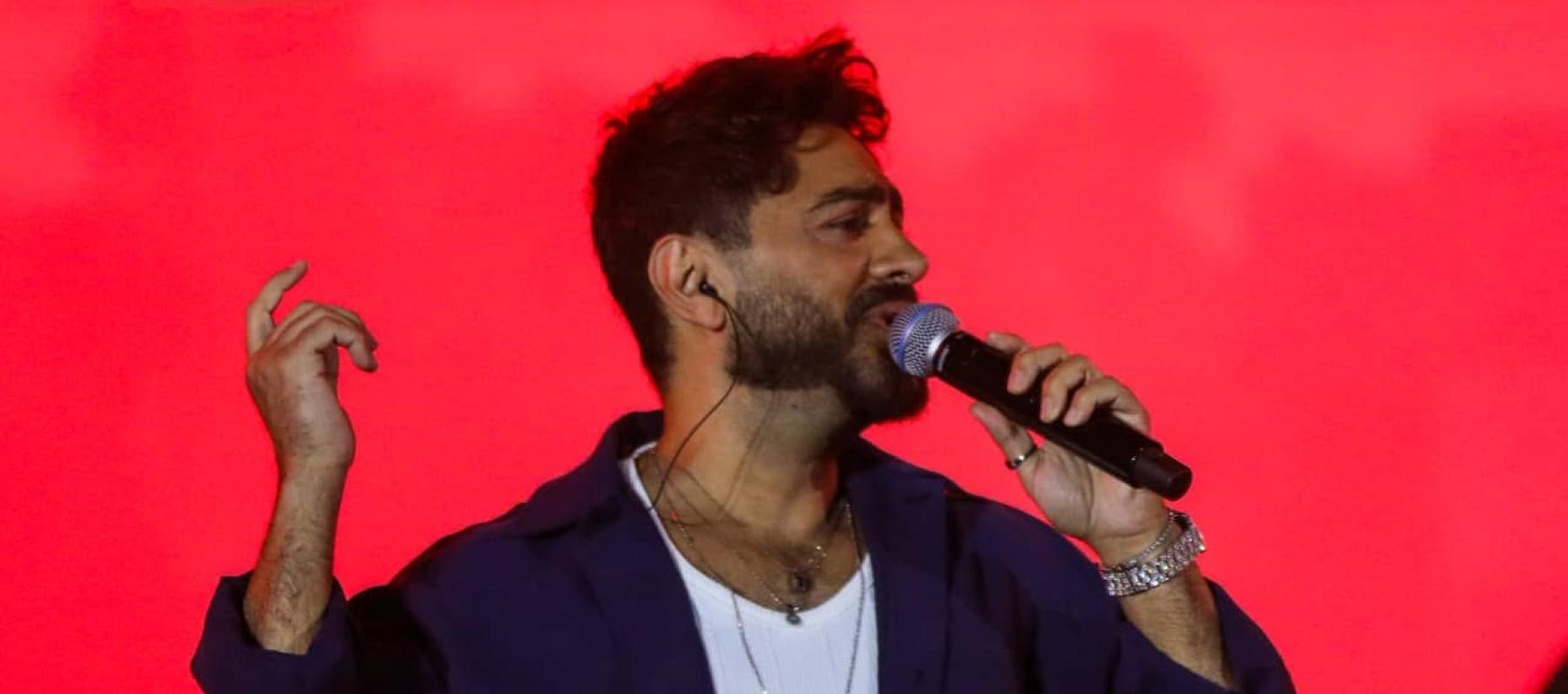 تامر حسني ونجوم منتخب مصر في ليلة “100 مليون شكرًا”  