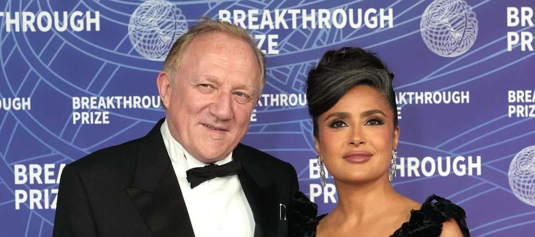 سلمى حايك وزوجها - مصدر من انستغرام Salma Hayek